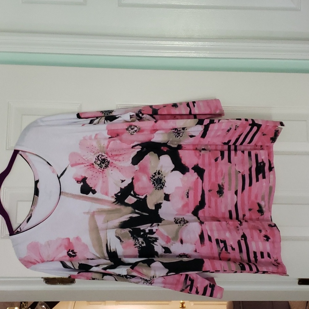 NwT Allison Daley top